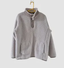 95 100 UNIQLO×WHITE MOUNTAINEERING フリース プルオーバー