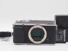 □ 美品 □ フジフィルム FUJIFILM X-M1 シルバー ボディ - メルカリ