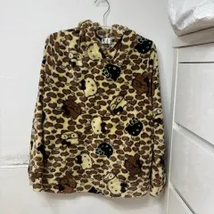 レオパード ギャル ハローキティ 睡眠 フリース フーディー Tシャツ