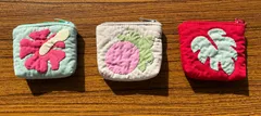 在庫一掃セール!!【正規品】コインパース3個セット 　ハイビスカス　パイナップル　モンステラ ハワイアンキルト ポーチ