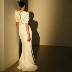 2026年冬新作 花嫁用 ウェディングドレス ハンギングテール、おしゃれ、スリムフィット、バックレス、フォレストスタイル ウェディング メーカー情報