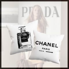 ゴシップガールPRADA・cnl/Gossiop girl/クッション2点SET - メルカリ