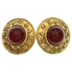 CHANEL (シャネル) ヴィンテージ グリポア ラウンドロゴデザインカラーストーンGPイヤリング ゴールド/レッド