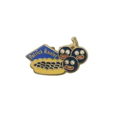 フランス Patrick Raulet ブルーベリータルト レトロ ピンズ ARTHUS BERTRAND PARIS ビンテージ ピンバッジ アクセサリー バッチ pins-23680