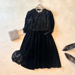 NO3-150 ベロア長袖ワンピースドレス　ベルベット　黒　ヴィンテージ　vintage 日本製　パフスリーブ　長袖　ラメ　膝丈　フレア　Aライン