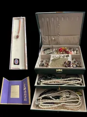 【中古】遺品整理 生前整理 アクセサリーまとめ売り ネックレス  イヤリング ブレスレット  ネクタイピン    ブローチ    NA26A(T)1
