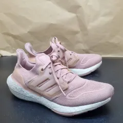 アディダス ウルトラブースト22 スニーカー 245