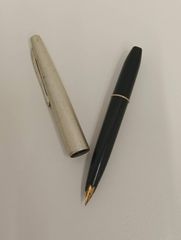 k*n様 万年筆 モンブラン、プラチナ（18k）、フェラーリ、アクションボ