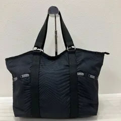 8947　LeSportsac レスポートサック　トートバッグ　ハンドバッグ　ブラック　黒　デボス　デボス加工　レディース　軽量　シンプル　カジュアル