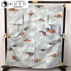 紬着物 雲柄に花模様 魚肚白色 K-5683