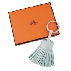 HERMES キーホルダー カルメン トリコロール タッセル K刻印 - メルカリ