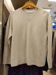 M7  ニューヨーカー  NEWYORKER  トップス  ウール１００％ シンプル  ゆったり目 薄手ニット