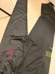 ナイキ 黒色 トレーナー ズボン