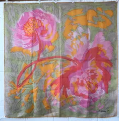 Christian Dior　ディオール　大判スカーフ　花柄　233