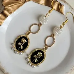 ゴールドバラとパールのピアス/イヤリング