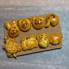 ミニチュアフード　パンセット　1セット8個850円