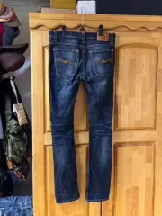 31) Nudie Jeans スリムフィット デニム パンツ