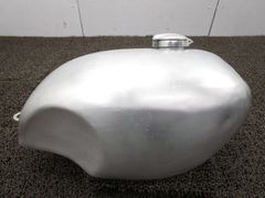 サンドブラスト済、cbr250rr mc22純正タンク サフェーサー仕上げ サンドブラスト済、cbr250rr mc22純正タンク サフェーサー仕上げ