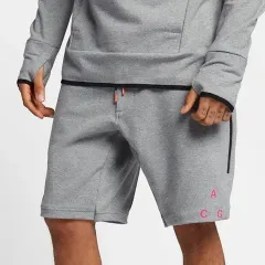 ナイキ ACG グレー ハーフパンツ