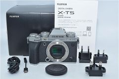 667★新品級・ショット数427回★富士フイルム(FUJIFILM) ミラーレス一眼カメラ X-T5ボディ シルバー F X-T5-S