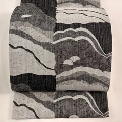【在庫一掃】 袋帯 美品 名品 霞 幾何学 銀糸 黒灰 六通 正絹 【中古】