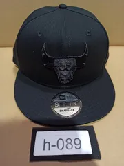 【在庫処分】【送料無料 (沖縄・離島以外)】ニューエラ 9FIFTY シカゴ・ブルズ ブラック トーナルロゴ 刺繍 キャップ スナップバック仕様【h-089】