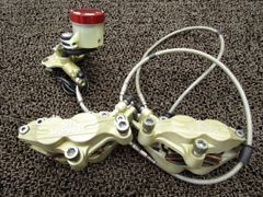 い*ん様 Brembo ブレーキキャリパー ゴールド vmax1200 後期使用 い*ん様 Brembo ブレーキキャリパー ゴールド vmax1200 後期使用