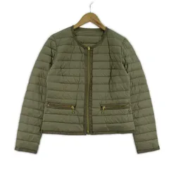 DoCLASSE ドゥクラッセ ノーカラーダウンジャケット sizeM/カーキ