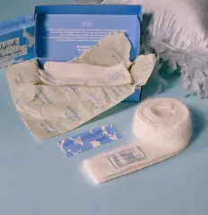 X SAKI ロックフィッシュ ファジーマフラー_白