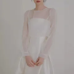 【新品・未使用】フレンチスタイル ウェディングドレス ストラップレス 高感度な、ワンピース ウェディングドレスセット