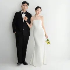 【新品未使用】フレンチスタイルの高感度ウェディングドレス。スタジオ撮影に最適。ロマンチックな結婚式に最適です。