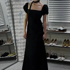 [新品・未使用] エレガントなフレンチスタイルのストラップレスドレス。バンケットに最適なホワイト。7点セット。