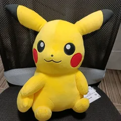 ポケットモンスター　もふぐっとしっぽみてみてぬいぐるみ　ピカチュウ