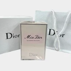 【未開封】Christian Dior ブルーミング ブーケ オードゥ トワレ 100ml 未使用品 ディオール 箱付 ショッパー付