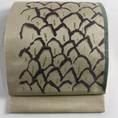 【在庫一掃】 袋帯 美品 名品 幾何学模様 銀通し ベージュ 六通 正絹 【中古】