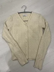 Dayroze スリム ケーブル編み カーディガン ベージュ