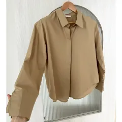 雰囲気ベージュ シャツ