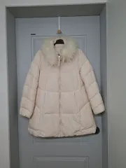 Leshop アイボリー ファー KARA ダウン コート