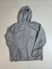 ユニクロ ウィンドブレーカー XL