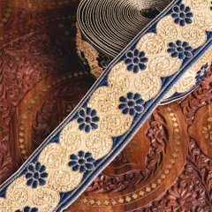 〔各色あり〕〔メーター売り〕チロリアンテープ　メーター売 - 美しい光沢感　小花模様のブロケード〔幅:約6.5cm〕 /