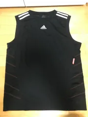 アディダス ノースリーブ ブラック