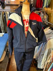 Reebok  ネイビー　ナイロンセットアップ　Sサイズ