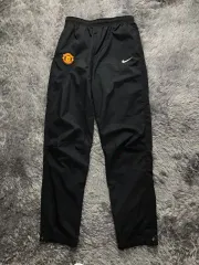 ジュニア L(160) A級 # NIKE マンチェスター・ユナイテッドFC スウッシュ トラック パンツ