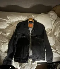 リーバイス ブラックデニム トラッカージャケット