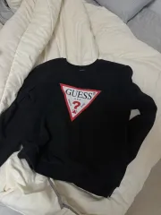 GUESS ゲス スウェット 出品