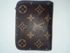 ルイヴィトン モノグラム 二つ折り財布