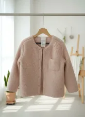 ユニクロ ピンク色 ボア フリース ジャケット 新品 季節の変わり目