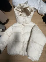 アイボリー フーディー ダウン アウター