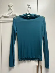 シースルー 長袖 タートルネック 基本ですよね