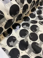 2m 日本製　新柄　猫　シーチング生地　モノトーン　生地